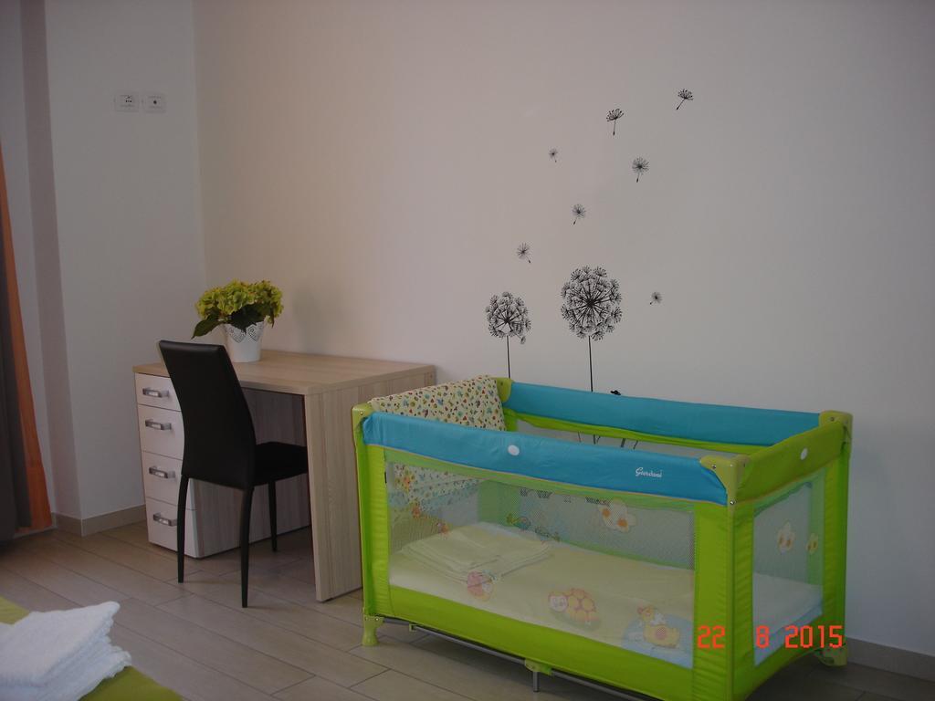 Blau Vacanze Peschiera del Garda Room photo