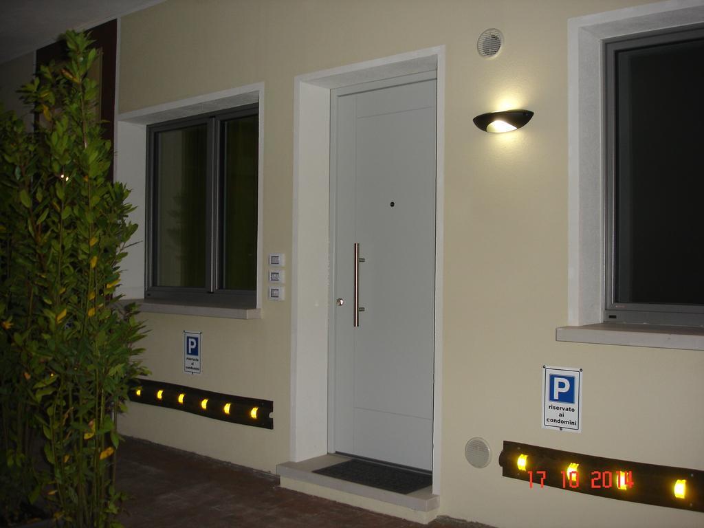 Blau Vacanze Peschiera del Garda Room photo