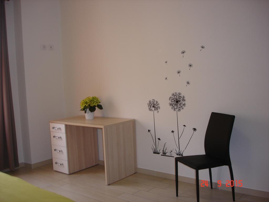 Blau Vacanze Peschiera del Garda Room photo