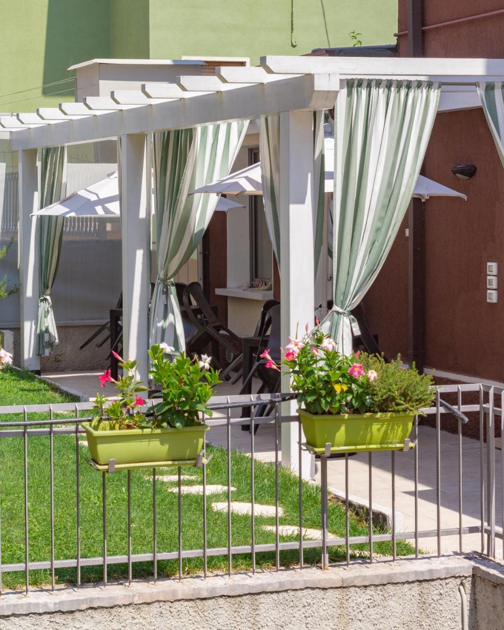 Blau Vacanze Peschiera del Garda Exterior photo
